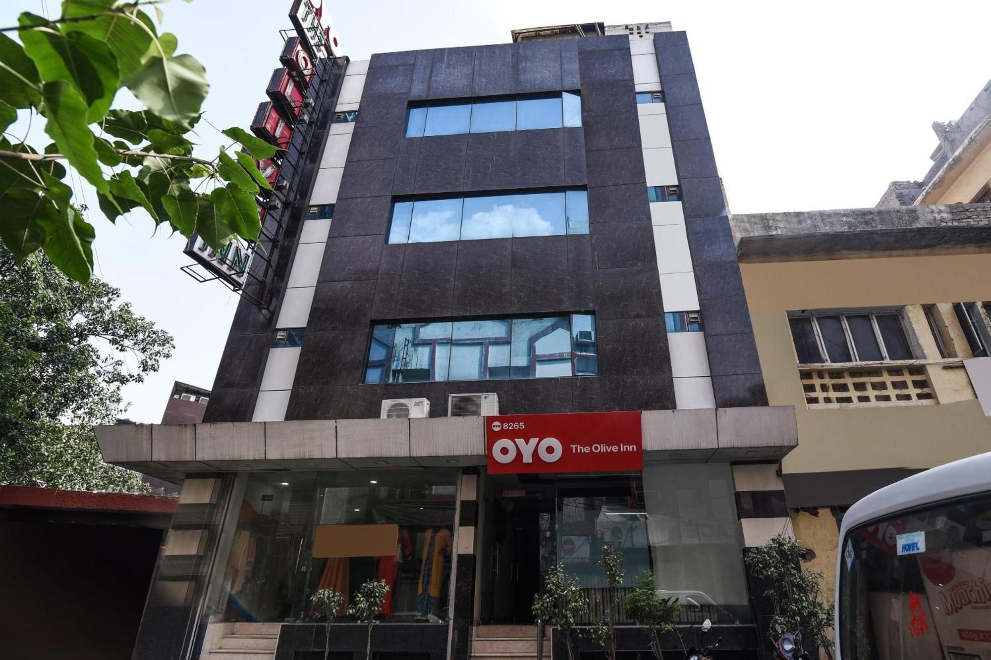Oyo The Olive Inn New Delhi Exterior photo